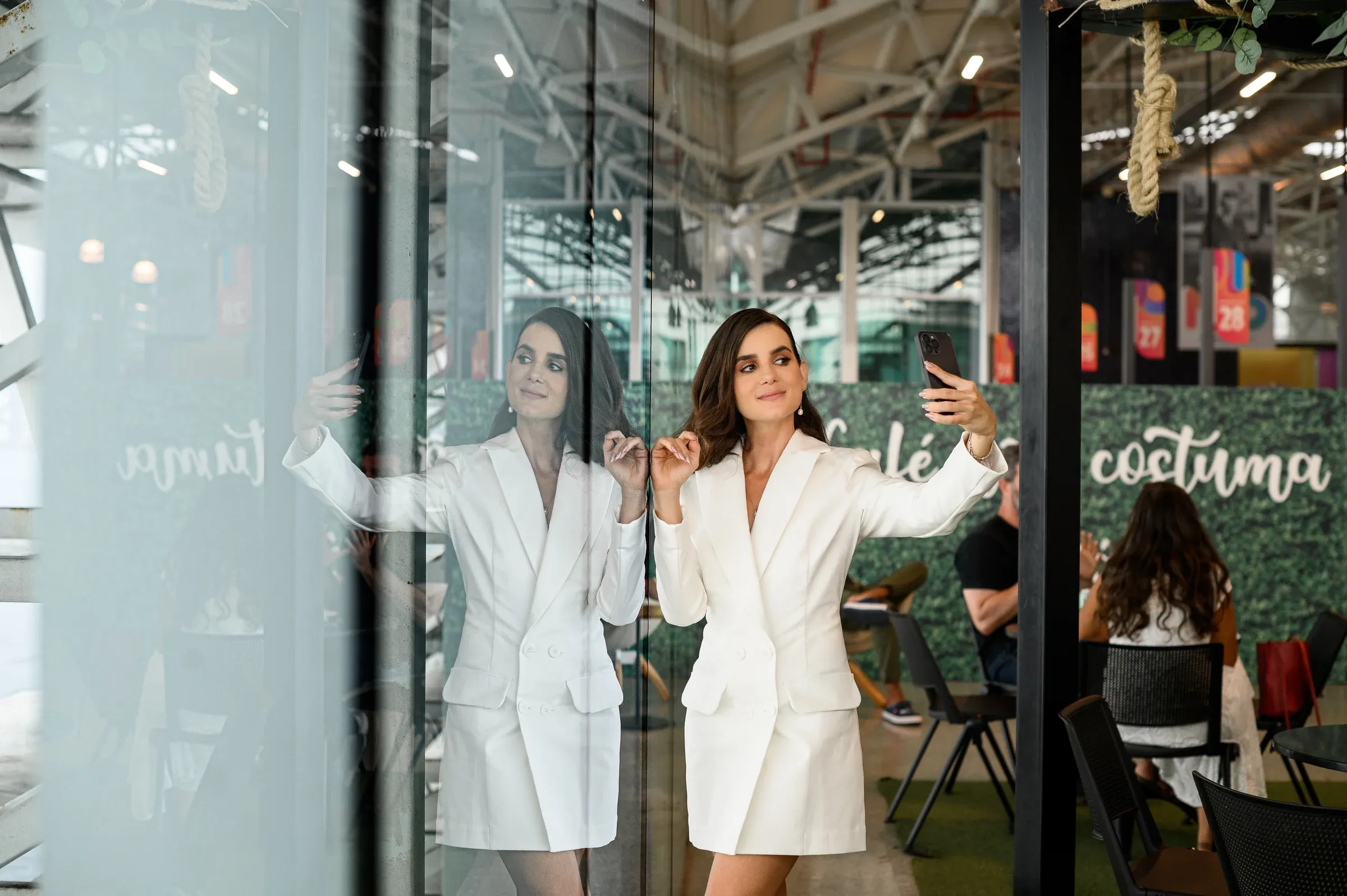Jéssica Ribeiro em apresentação profissional